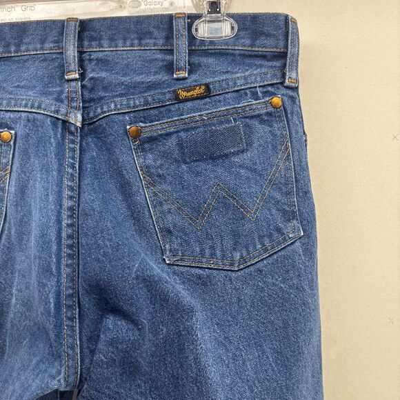 Vintage Wrangler Jeans USA Cowboy Cut Denim Hemmed 32x26 Dark Wash 13MWZ - Picture 1 of 9